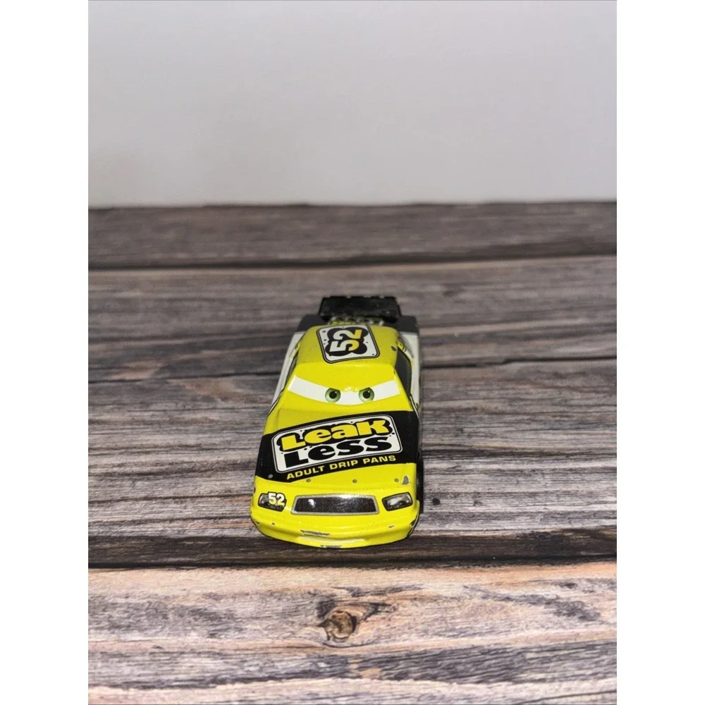 Disney Pixar Cars - LEAK LESS CLAUDE SCRUGGS Supercharged 2007 - 1:55 Diecast